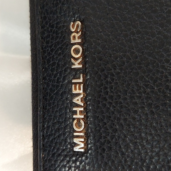 Michael Kors Black Genuine Leather Wallet with Zip - Picture 7 of 10